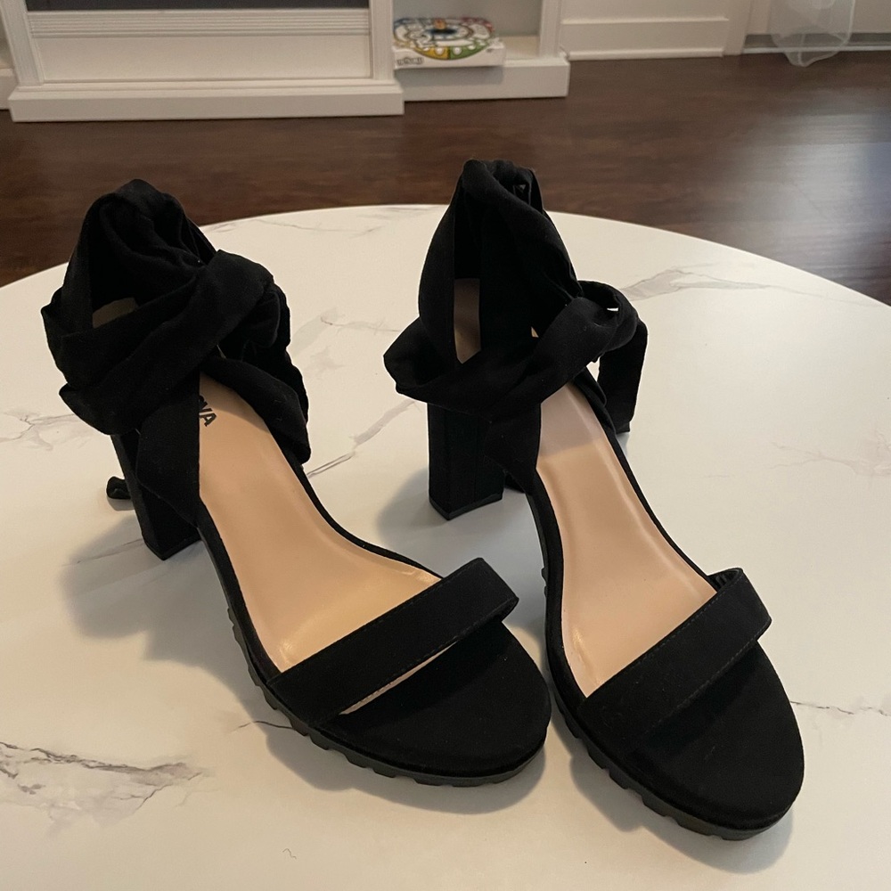 Fashion Nova Black Wrap Heels